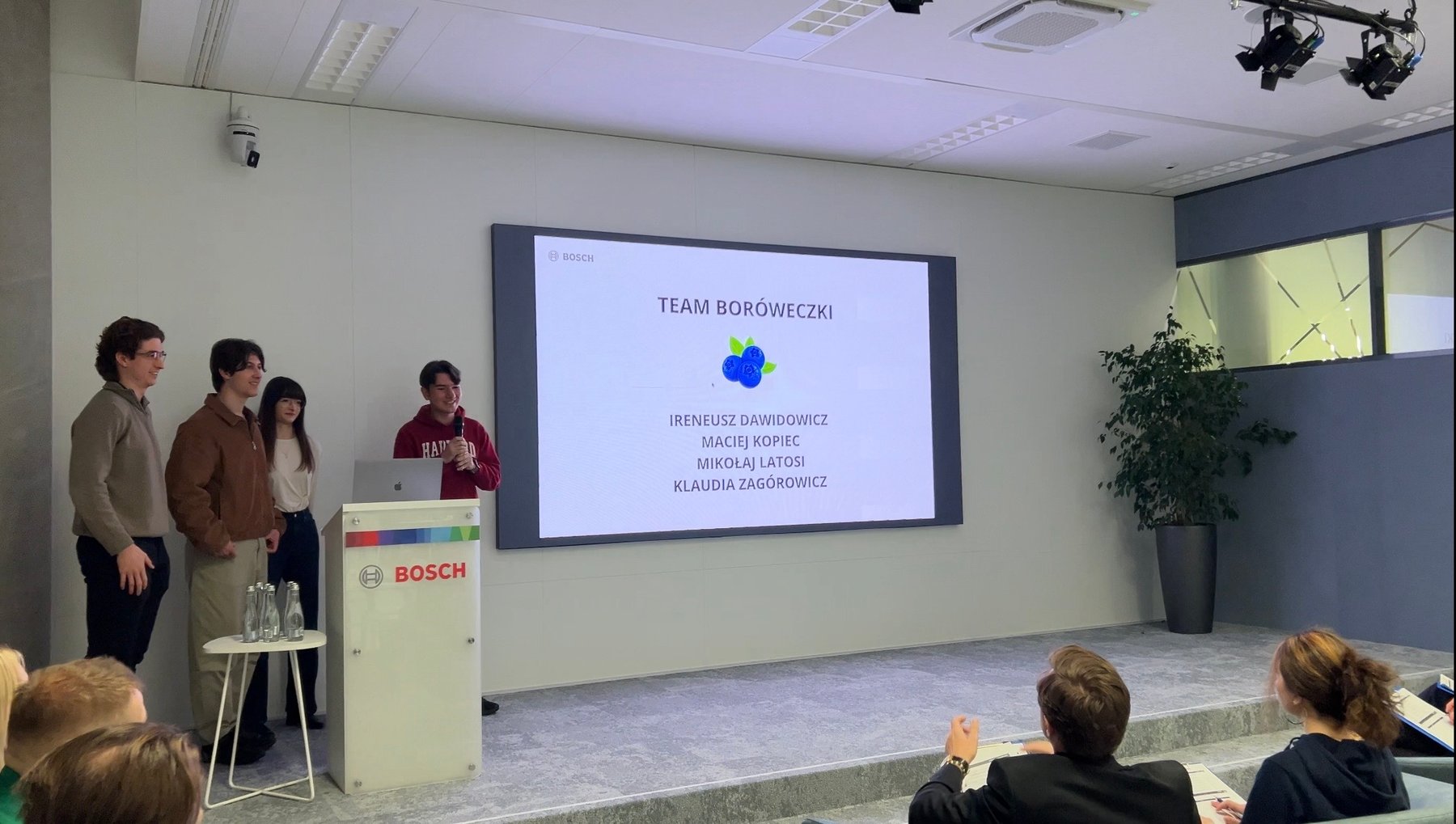 Team Boróweczki at the podium